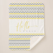Yellow & Grey Zig Zag Stripes Hello World Quote Sherpadecke (Vorderseite)