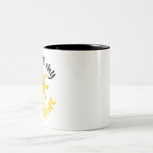 Yellow Hand Drawn Sun Hello Sunshine Image Sun Art Zweifarbige Tasse (Mittel)