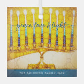Yellow Hanukkah Menorah Peace Liebe Script Ornament Aus Glas (Vorderseite)