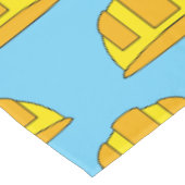 Yellow Hard Hat Cartoon Tischdecke (Schrägansicht)