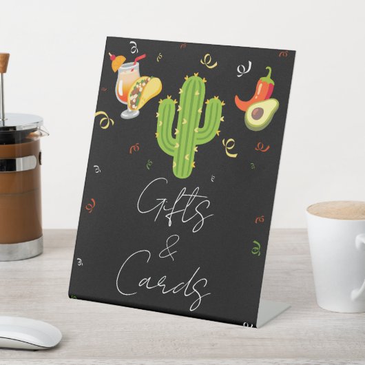 Yellow Heart Cactus Fiesta Liebe Gifts & Cards Zei Sockelschild (In SItu)