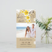 Yellow Hibiskus Beach Wedding Foto Save the Date (Stehend Vorderseite)