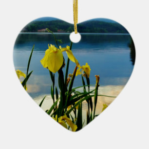Yellow Iris am Lake Shore Keramikornament