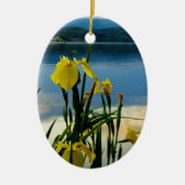 Yellow Iris am Lake Shore Keramikornament (Vorne)