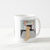 Yellow Labrador Dog In Christmas Fireplace Scene Kaffeetasse (VorderseiteRechts)