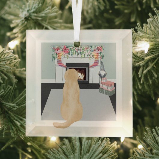 Yellow Labrador Dog In Christmas Fireplace Scene Ornament Aus Glas (Insitu)