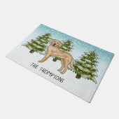 Yellow Labrador Retriever Blue Winter Family Name Fußmatte (Schrägansicht)