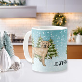 Yellow Labrador Retriever Blue Winter Individuelle Kaffeetasse