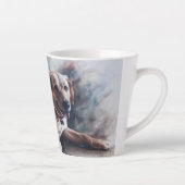 Yellow Labrador Retriever Hund liegt hinunter Milchtasse (Rechts)