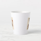 Yellow Labrador Wine Snob Milchtasse (Vorderseite)