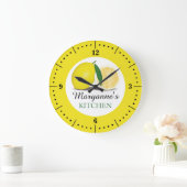 Yellow Lemon Farmhouse Küche Individuelle Name Große Wanduhr (Zuhause)