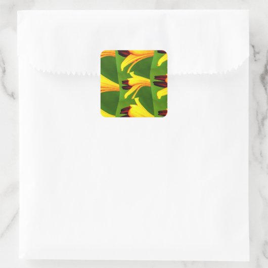 Yellow Lilies Pattern Quadratischer Aufkleber (Tasche)