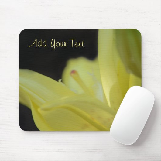 Yellow Lily by Shirley Taylor Mousepad (Mit Mouse)