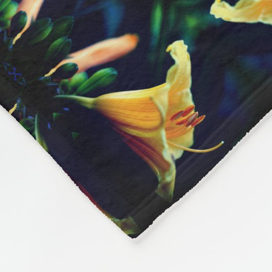 Yellow Lily Flower Abstract Art Fleecedecke (Ecke)