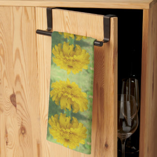 Yellow Marigold Floral Kitchen Handtücher