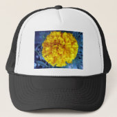 Yellow Marigold Truckerkappe (Vorderseite)
