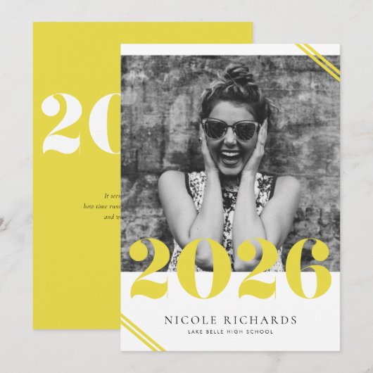 Yellow Modern Class of 2024 Foto Abschluss Einladung (Vorne/Hinten)