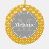 Yellow Modern Squares Pattern Grau Monogramm Keramikornament (Vorne)