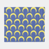 Yellow Moon and Stars illustration on Blue Fleecedecke (Vorderseite (Horizontal))