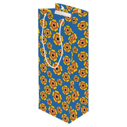 Yellow Orange Flowers Pattern Geschenktüte Für Weinflaschen (Rückseite Schrägansicht)