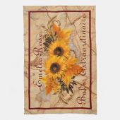 Yellow Orange Sunflower Bouquet Personalisiert Geschirrtuch (Vertikal)