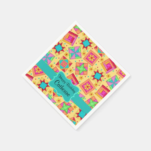 Yellow Patchwork Quilt Blockname Happy Birthday Serviette (Ecke)