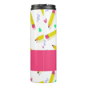 Yellow pencils and scrabbles on white thermosbecher (Rückseite)