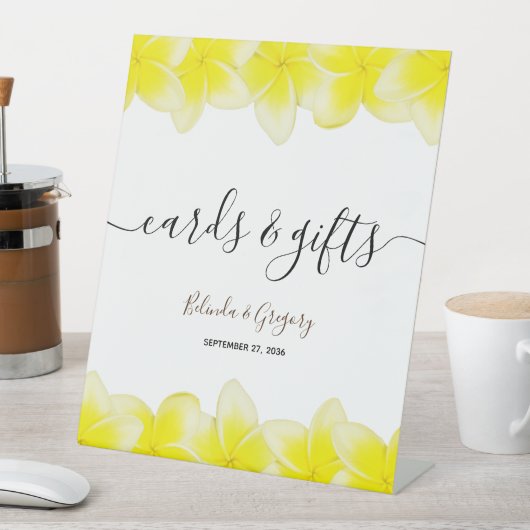 Yellow Plumeria Frangipani Wedding Cards & Gifts Sockelschild (In Situ)