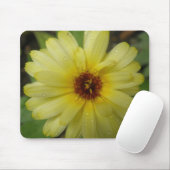 Yellow Raindrops Marigold Mousepad (Mit Mouse)