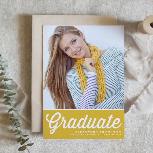 Yellow Retro Bold Typografy Foto Abschluss Einladung