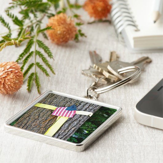 Yellow Ribbon Round Tree & U.S. Flag Schlüsselanhä Schlüsselanhänger (Seite)