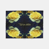 Yellow Rose Flower In Bloom Personalized Fleecedecke (Vorderseite (Horizontal))