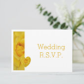 Yellow Rose Heart Design Wedding RSVP Karte (Stehend Vorderseite)