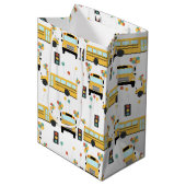 Yellow School Bus Kids Birthday Party Mittlere Geschenktüte (Vorderseite Schrägansicht)