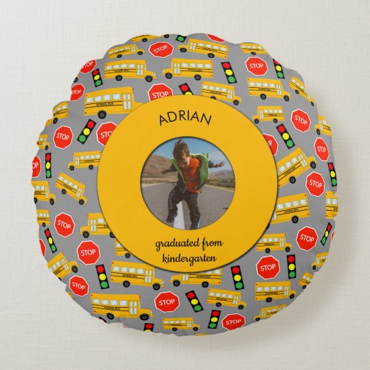 Yellow School Bus Kindergarten Abschluss Rundes Kissen (Vorderseite)
