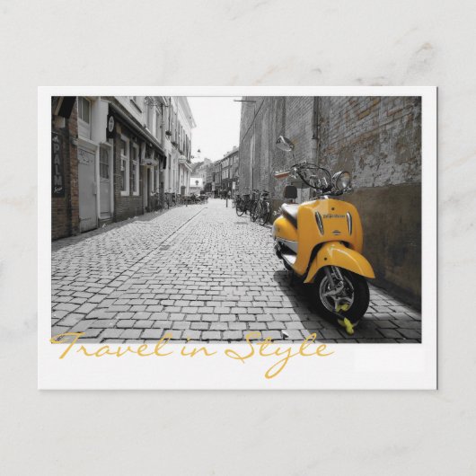 Yellow Scooter Postkarte (Vorderseite)