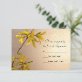 Yellow Spring Forsythia Wedding RSVP Response Card (Stehend Vorderseite)
