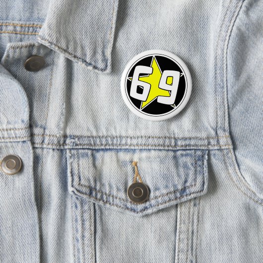 Yellow Star 69 Button (Beispiel)