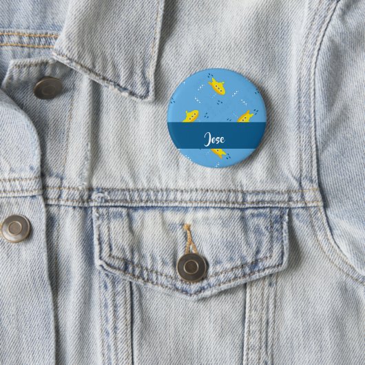 Yellow submarine and fish on blue button (Beispiel)