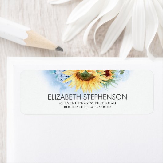 Yellow Sunblumen und Dusty Blue Hydrangea Wedding (Insitu)