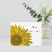 Yellow Sunflower Quinceanera Save the Date Ankündigungspostkarte (Stehend Vorderseite)