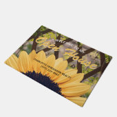 Yellow Sunflower Trellis Real Anwesen Open House Fußmatte (Schrägansicht)