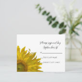 Yellow Sunflower Wedding RSVP Response Card (Stehend Vorderseite)