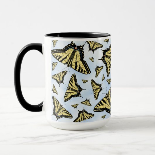 Yellow Swallowtail Butterflies on Blue Sky Pattern Tasse (Links)