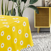 Yellow tablecloth with daisies tischdecke