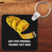 Yellow Tape Measure Personal Trainer Weight Schlüsselanhänger (Rückseite)