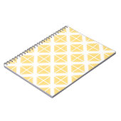 Yellow Trendy Triangle Pattern Notizblock (Linke Seite)