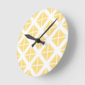 Yellow Trendy Triangle Pattern Runde Wanduhr (Winkel)
