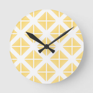 Yellow Trendy Triangle Pattern Runde Wanduhr