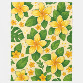 Yellow Tropical Flowers with Lush Green Leaves Fleecedecke (Vorderseite)
